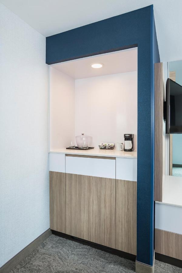 Springhill Suites Мадисон Экстерьер фото