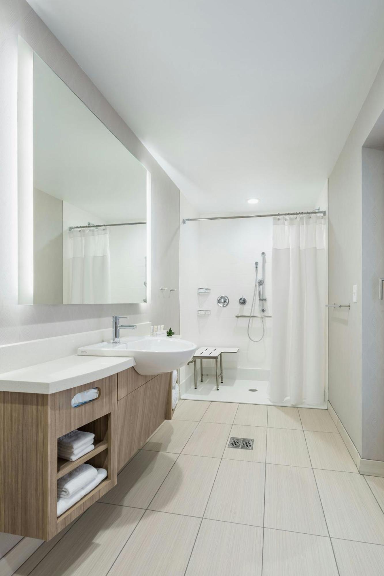 Springhill Suites Мадисон Экстерьер фото