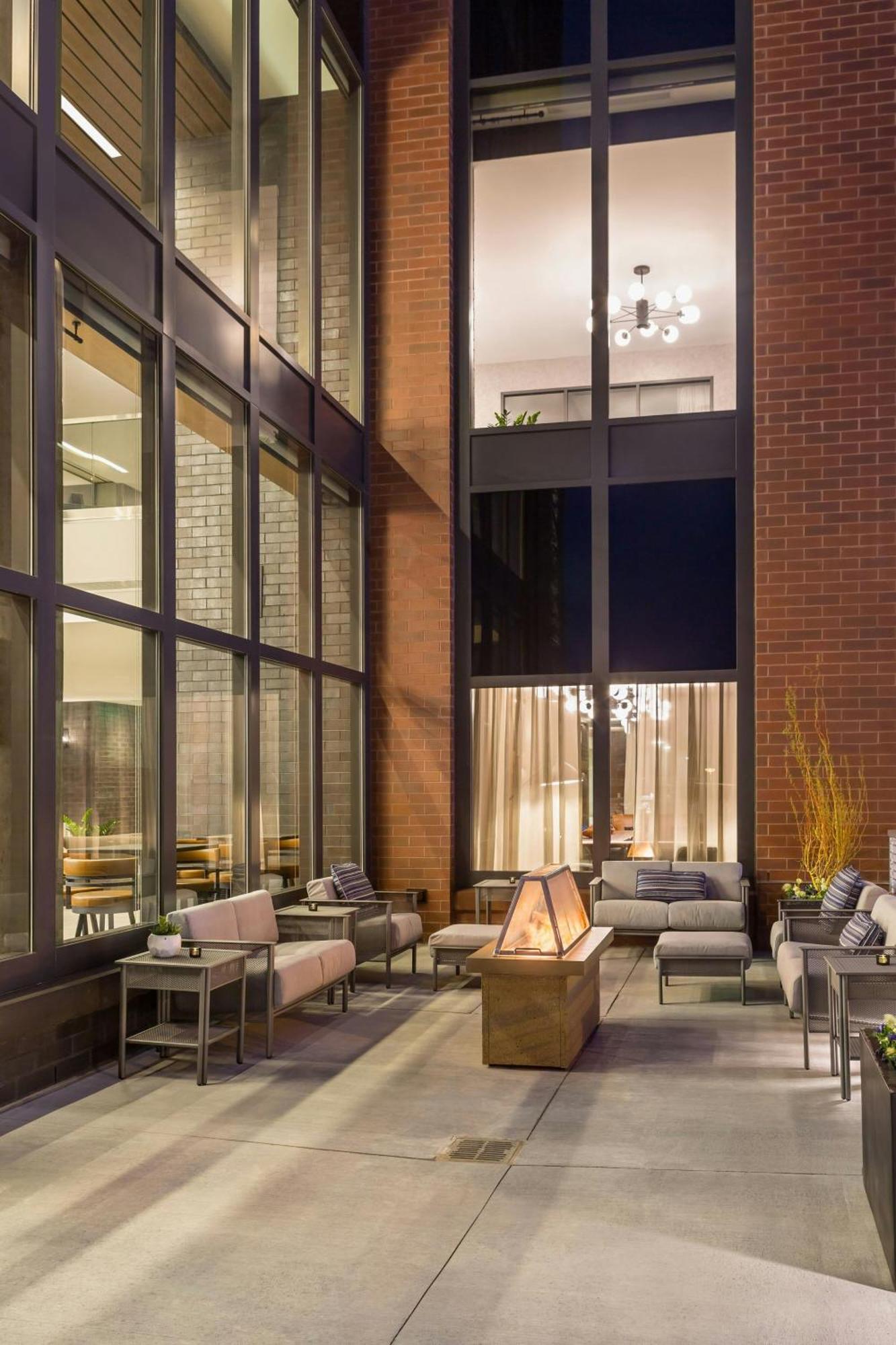 Springhill Suites Мадисон Экстерьер фото