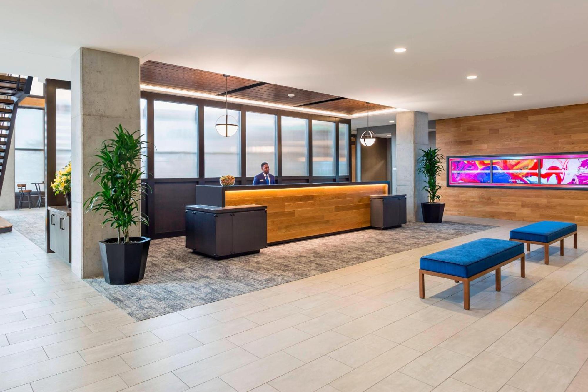 Springhill Suites Мадисон Экстерьер фото